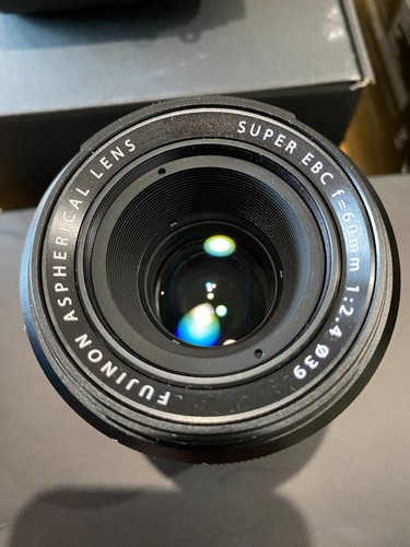 Fuji X-T2 Mirrorless Camera, Fujinon 60mm f2.4 Macro, Smallrig Cage + more - Picture 6 of 9