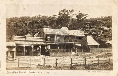 Brooklyn Hotel Hawkesbury NSW Tooheys Ale Pub Crown Studios RPPC Postcard COPY