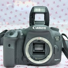 CANON EOS7D Mark II Digital SLR Body Black English