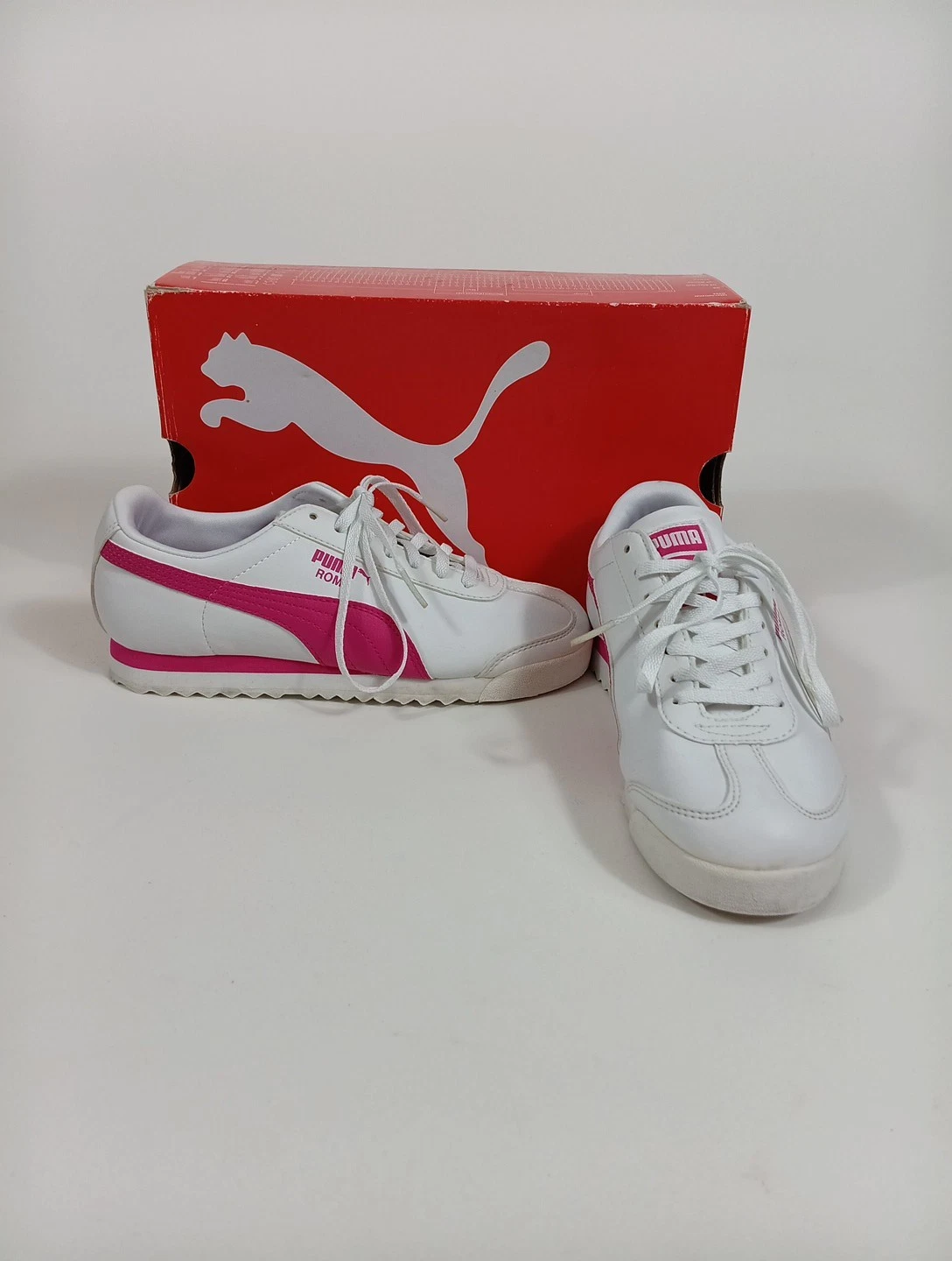 PUMA Roma Basic Junior Viola Bianco Big Kid Taglia 4.5 Youth Ottime Condizioni