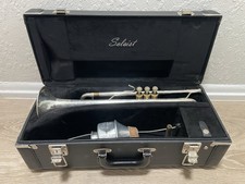 Bach Soloist TR200 Trumpet case, protector, 3c, 5c, 7c mouthpieces and more 