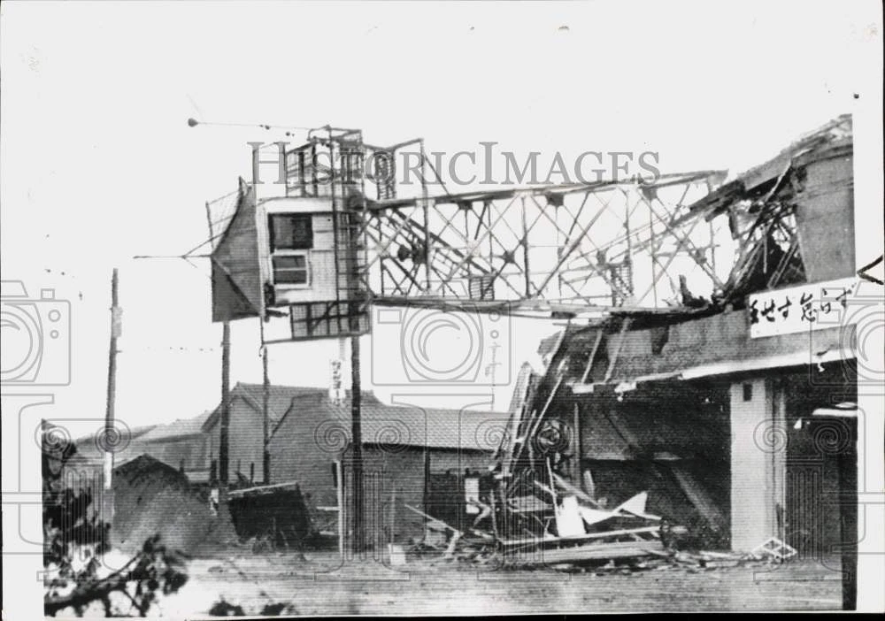 1961年 プレス写真火災観測塔 Typhoon Nancy製 大阪日本 - 画像1/2