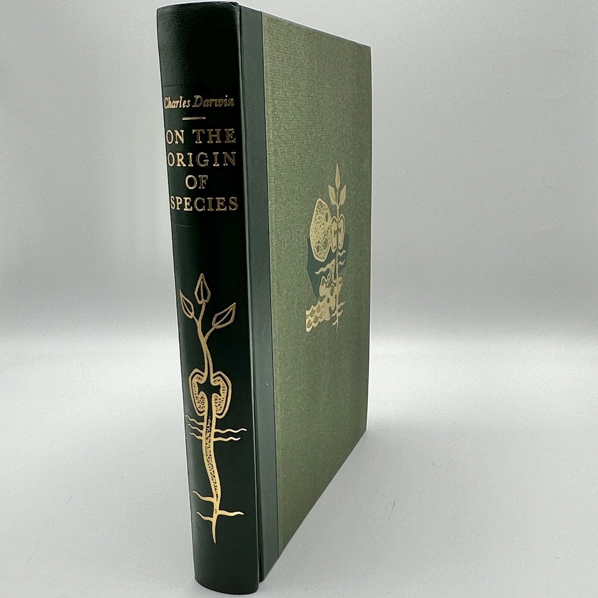 Charles Darwin “On The Orign Of Species” 1963 Heritages Press