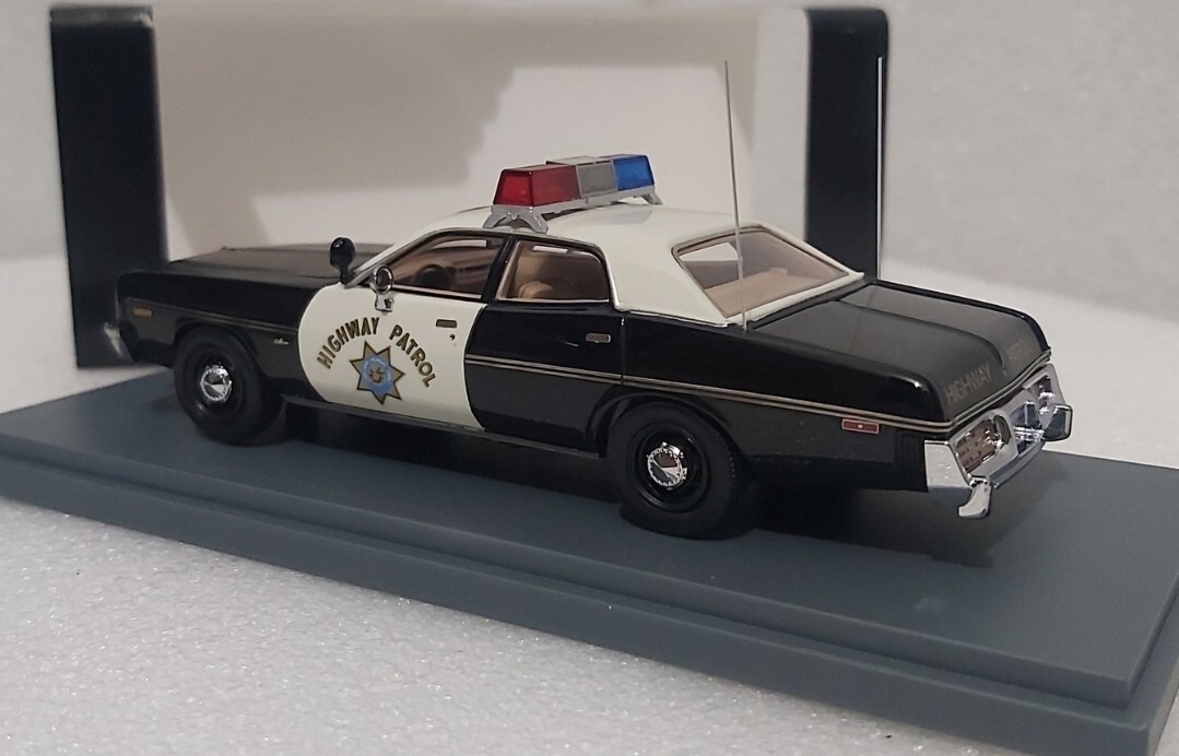 WOW Dodge Monaco California Highway Patrol 1978 1:43 Neo 43511