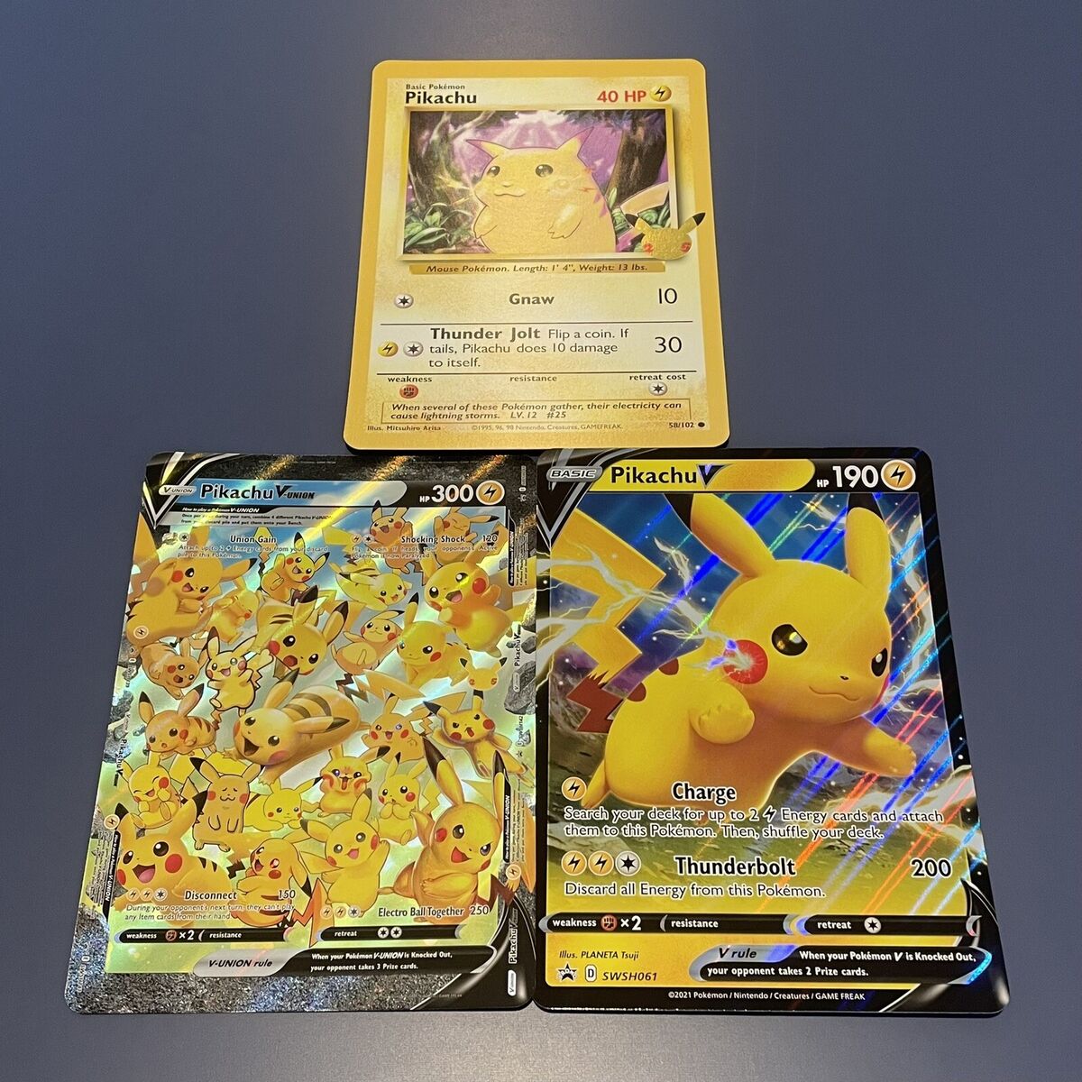 Pokemon Pikachu + Pikachu V + Pikachu V Union 3 Card Set NM Pokemon Pikachu + Pikachu V + Pikachu V Union 3 Card Set NM