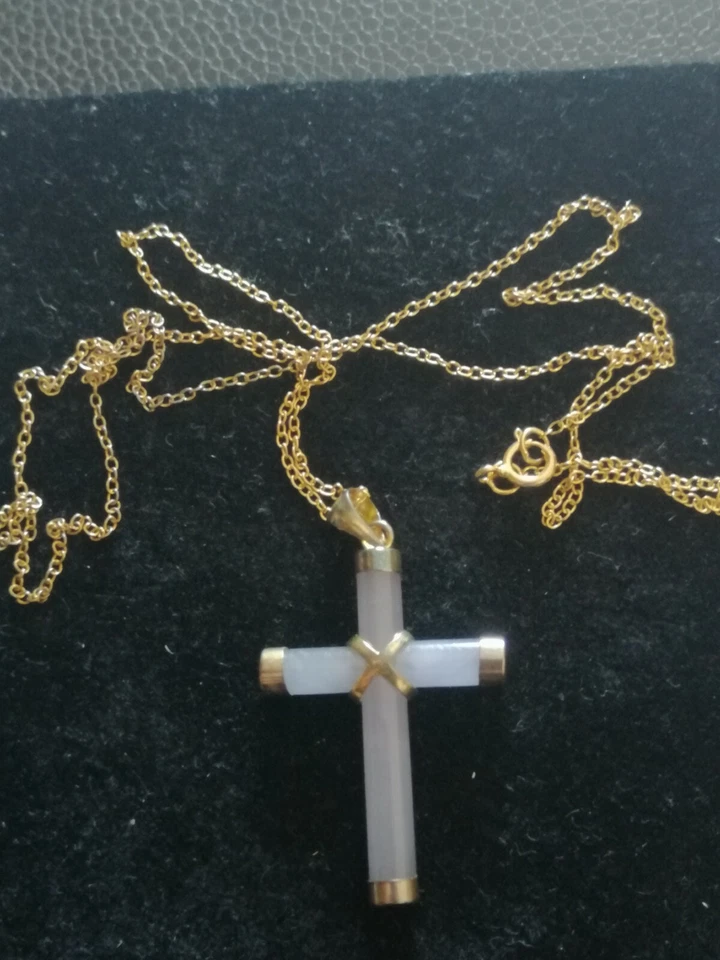 Catenina collanina da donna in argento 925 dorato con crocifisso in giada - Immagine 3 di 4