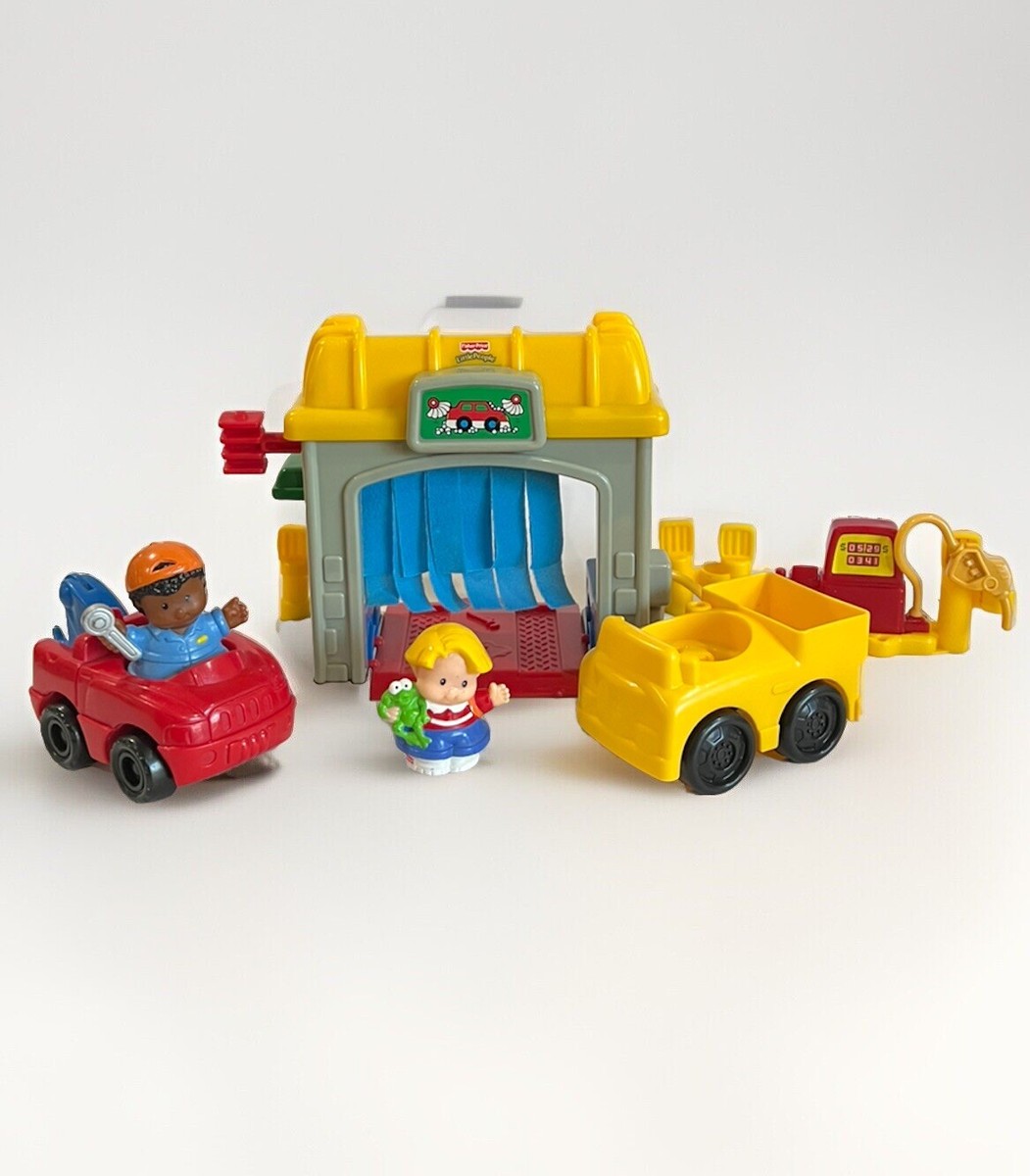 2002 Fisher-Price Little People DISCOVERING VEHICLES AT THE GARAGE