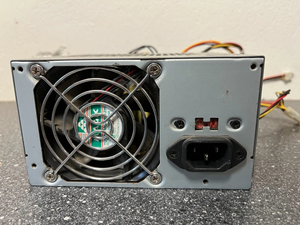 Vintage AOpen 235W Schaltnetzteil FSP235-60GT, ATX PSU mit Noise Killer - Bild 3 von 4