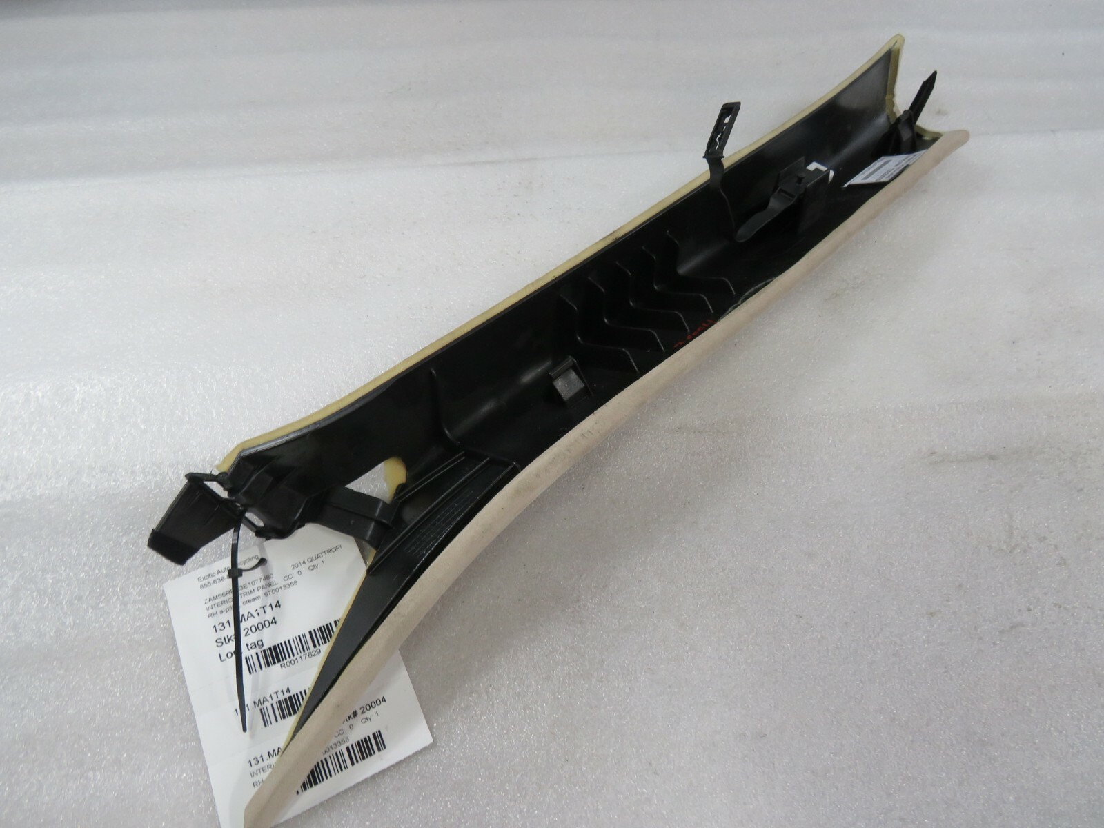 Maserati Quattroporte, RH, Right A-Pillar Trim Panel, Cream, Used, P/N 670013358
