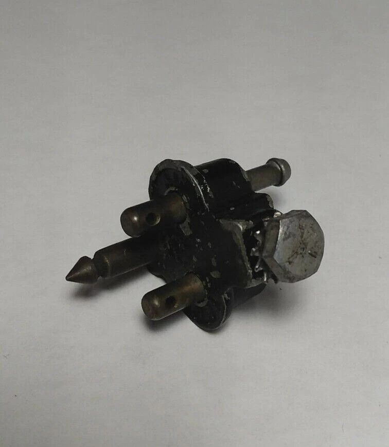 OMC Johnson Evinrude Vintage Dual Fuel Line connector 301840 (Engine side) - Image 2 of 2