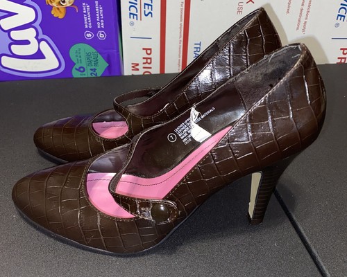 Isaac Mizrahi Mary Jane Brown Animal Print Strap Heel Women's Size 7 - Picture 5 of 15