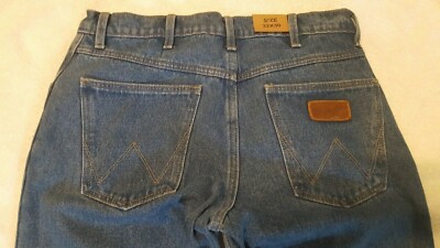 Wrangler Greensboro Straight Leg Blue Denim Jeans Men's Sz 32x30 New 2nds