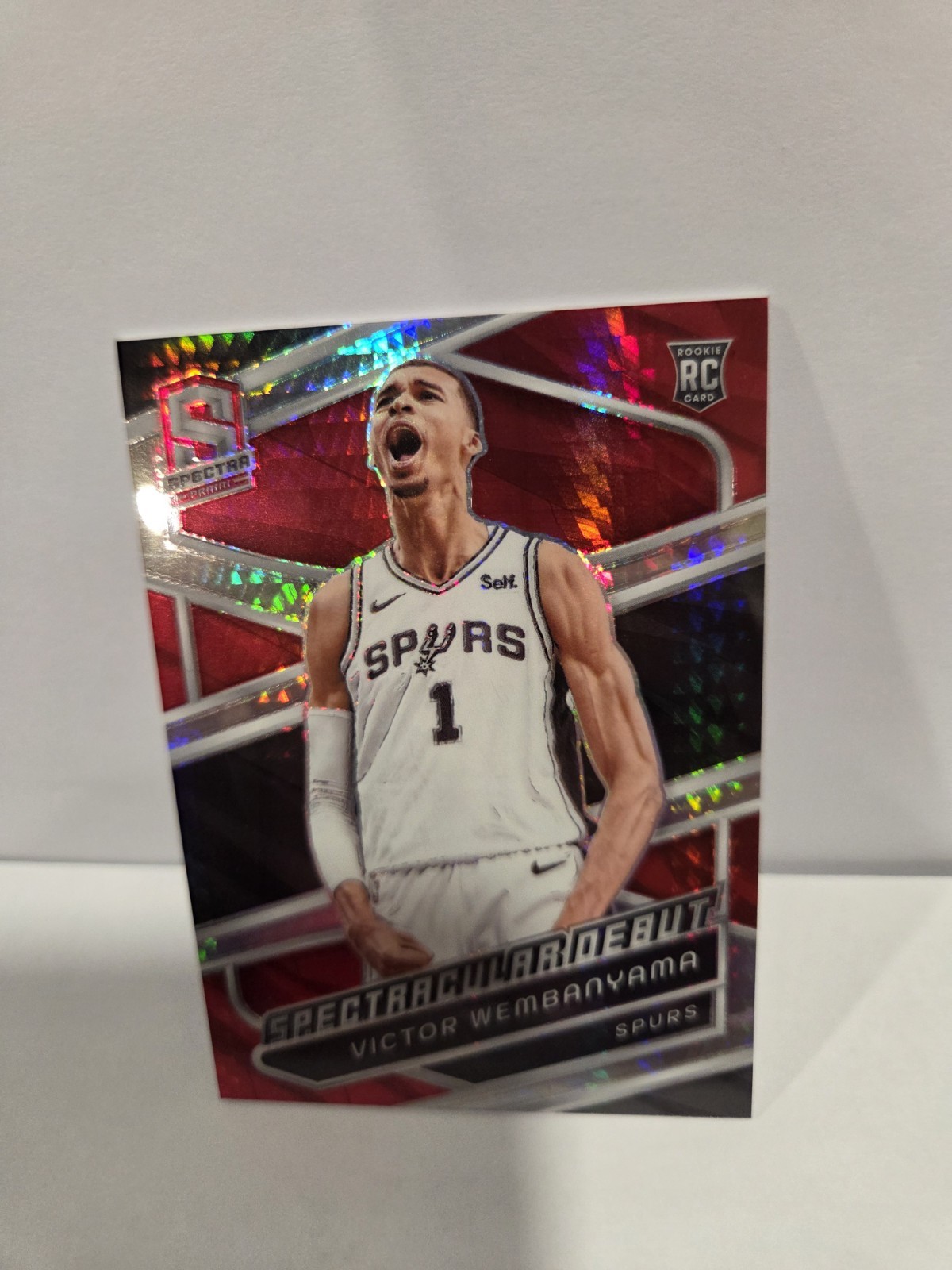 2023 2024 Spectra Victor Wembanyama Spectacular Debut Prizm Rc #195
