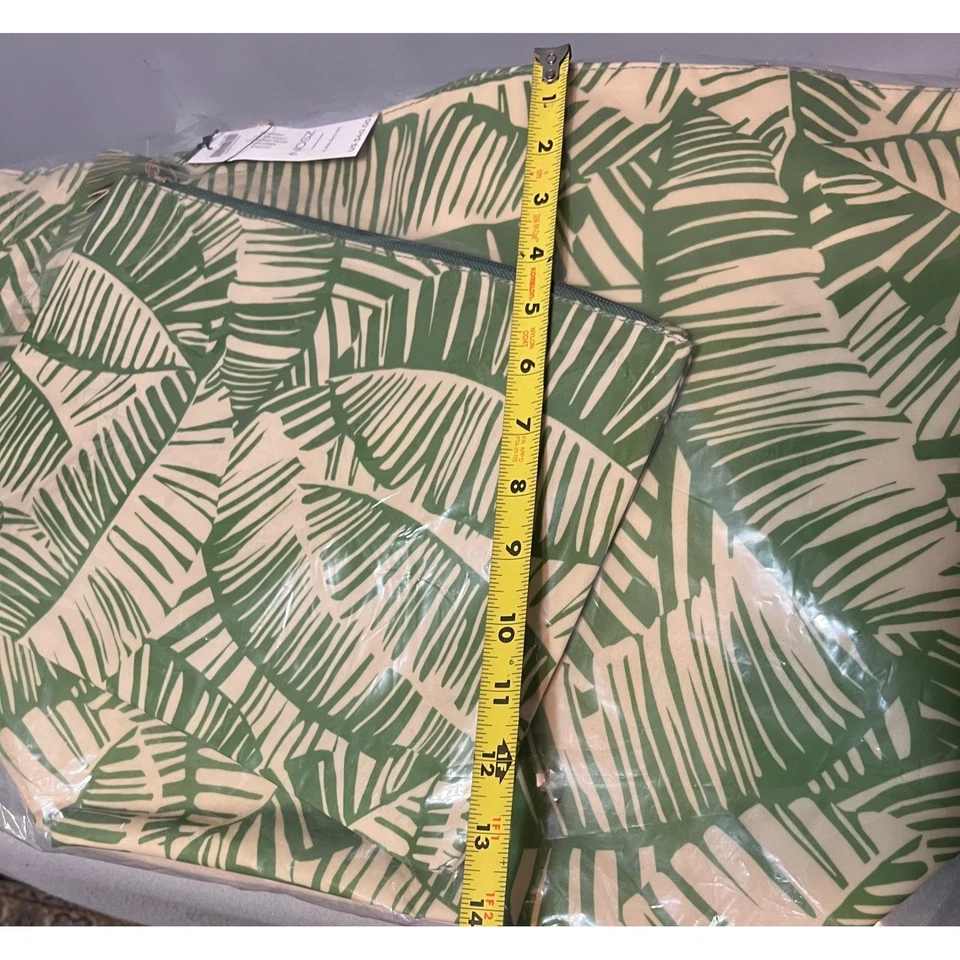 Chico's Set (2) Bolso de mano con cierre de cremallera estampado de palma y accesorio BOLSA NUEVO CON ETIQUETAS Sellado Foto 4 de 4