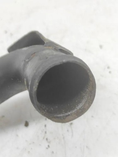 AUDI A6 Avant 4F5, C6 Schlauch Kühlung 03G121071A 3.00 Diesel 2010 33240387