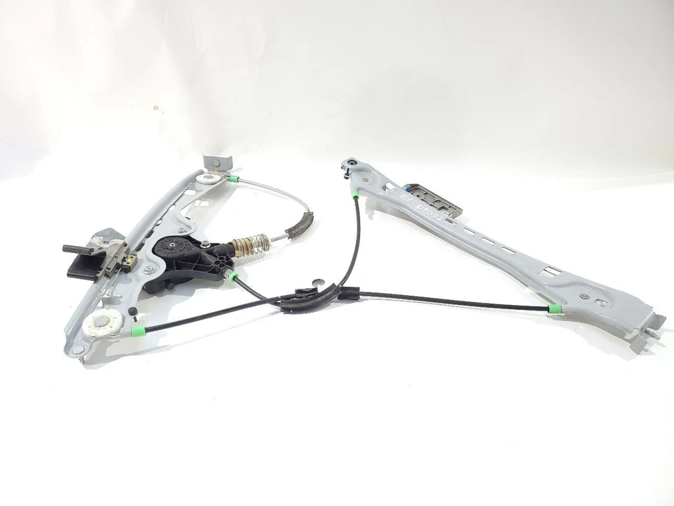 Regulador de ventana de puerta delantera derecha usado se adapta a: Chevrolet Camaro 2017 delantero R Foto 3 de 4