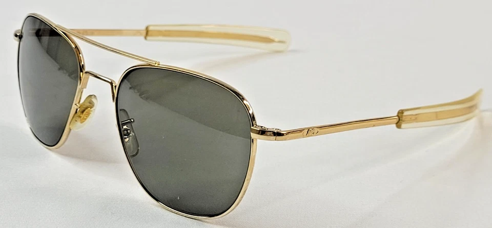 52-20 5 1/2" VINTAGE AMERICAN OPTICAL CRYSTAL ORIGINAL PILOT-AVIATOR SUNGLASSES - Image 3 of 4