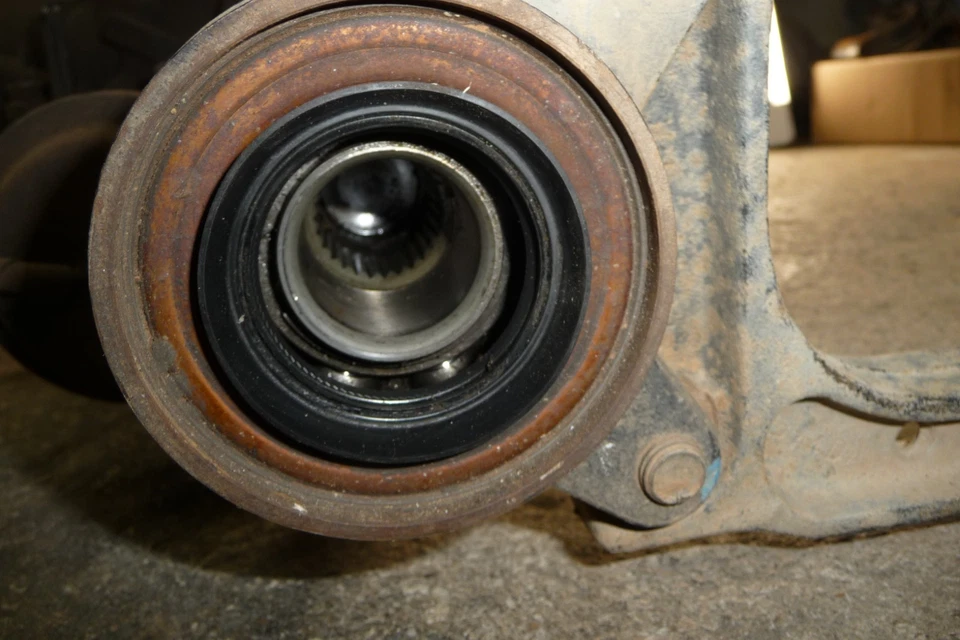 Toyota Tacoma 4Runner Tundra Sequoia 4WD FRONT DIFFERENTIAL 4.30:1 04A ADD 96-04 - Image 4 of 4