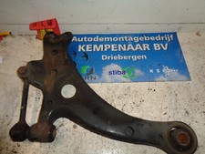 Triangle de suspension Toyota AVENSIS