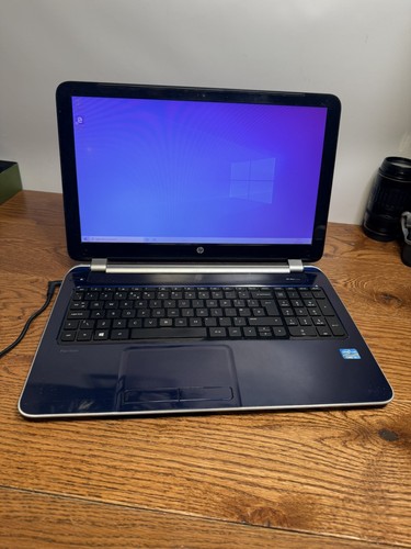 HP Pavilion 15-n299sa Core i3 4GB 500GB No Charger Faulty Screen And Keyboard