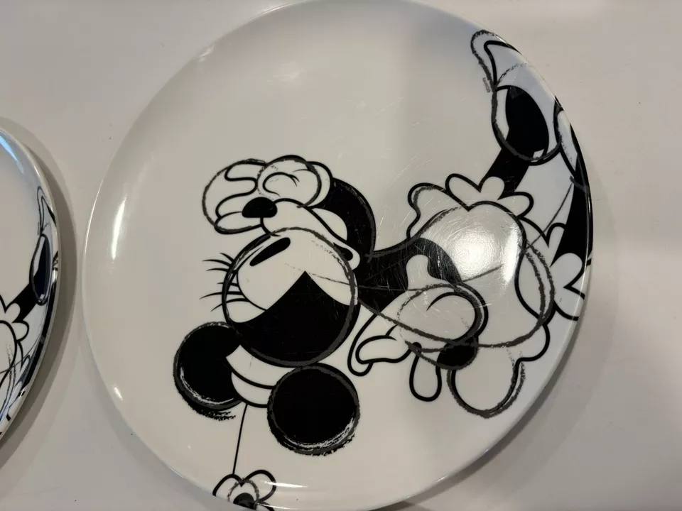Zak! Juego de (4) platos de cena Designs Mickey Mouse de 10" Foto 3 de 4