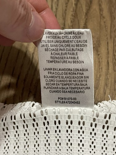O'Neill Shirt, Women's Size Medium/Large, White, Short Sleeve, See Through - Picture 6 of 9