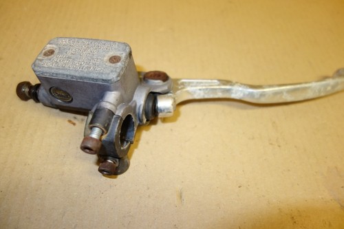 APRILIA pegaso 650 1995-1997 models front brake master cylinder damaged - Picture 2 of 6