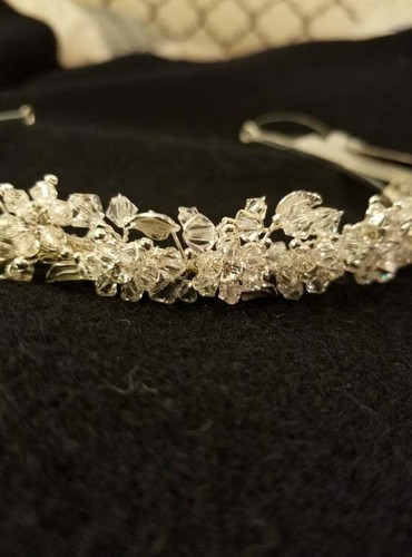 New Bridal Headpiece Swarovski Crystal Sparkle Bling Stunning Tiara Flowers - Picture 6 of 12