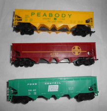 3 HO Scale Vintage Model Power 40 foot Hoppers, ATSF, Penn Central, Peabody