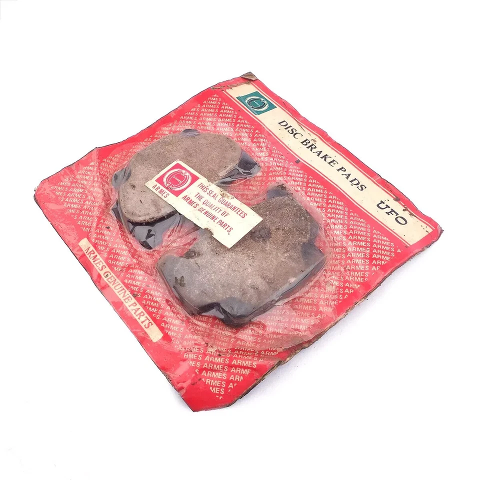 Pastillas de freno delanteras Yamaha DT80 RD80 RX115 RD125 SR125 RX135 RZ250R SR250 Foto 3 de 4