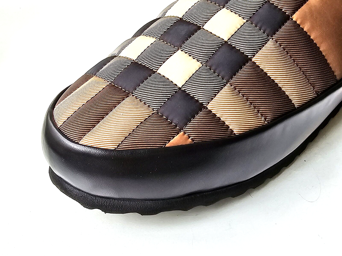 NEW NWT Burberry Northhaven Check Quilted Slippers Men’s Size 43 US Size 10 Brown and white striped Burberry men Slippers | Mercari main image 3