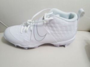 mike trout cleats 6