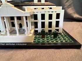 LEGO ARCHITECTURE: The White House (21006) No Box, Missing A Couple