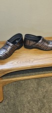 Dansko Womens Clogs Size 40 Multi Color Good Condition