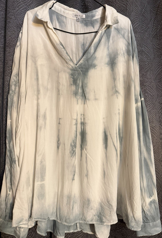 White Birch White/blue gray gray  Tie-Dye V-Neck Long Sleeve Button Blouse 1X