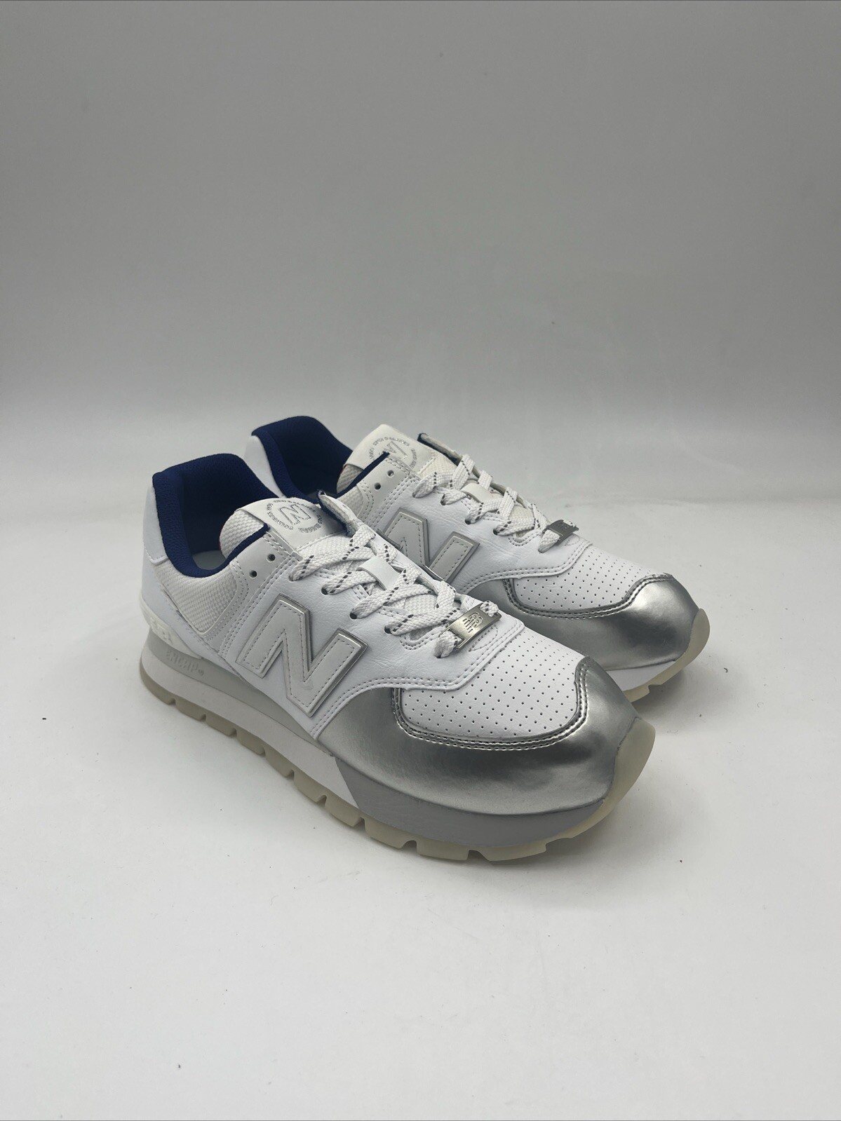 New Balance 574 White/Silver/Blue Sneakers ML574DMB Men’s Size 9-12 New Balance 574 White/Silver/Blue Sneakers ML574DMB Men’s Size 9-12
