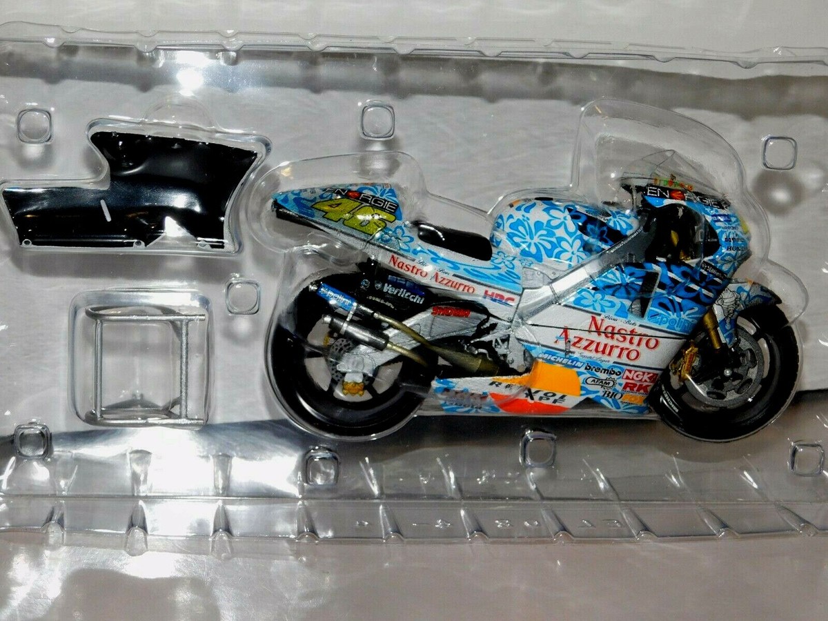 Rossi HONDA NSR 500 bike MUGELLO GP 2001 Weathered MINICHAMPS 122