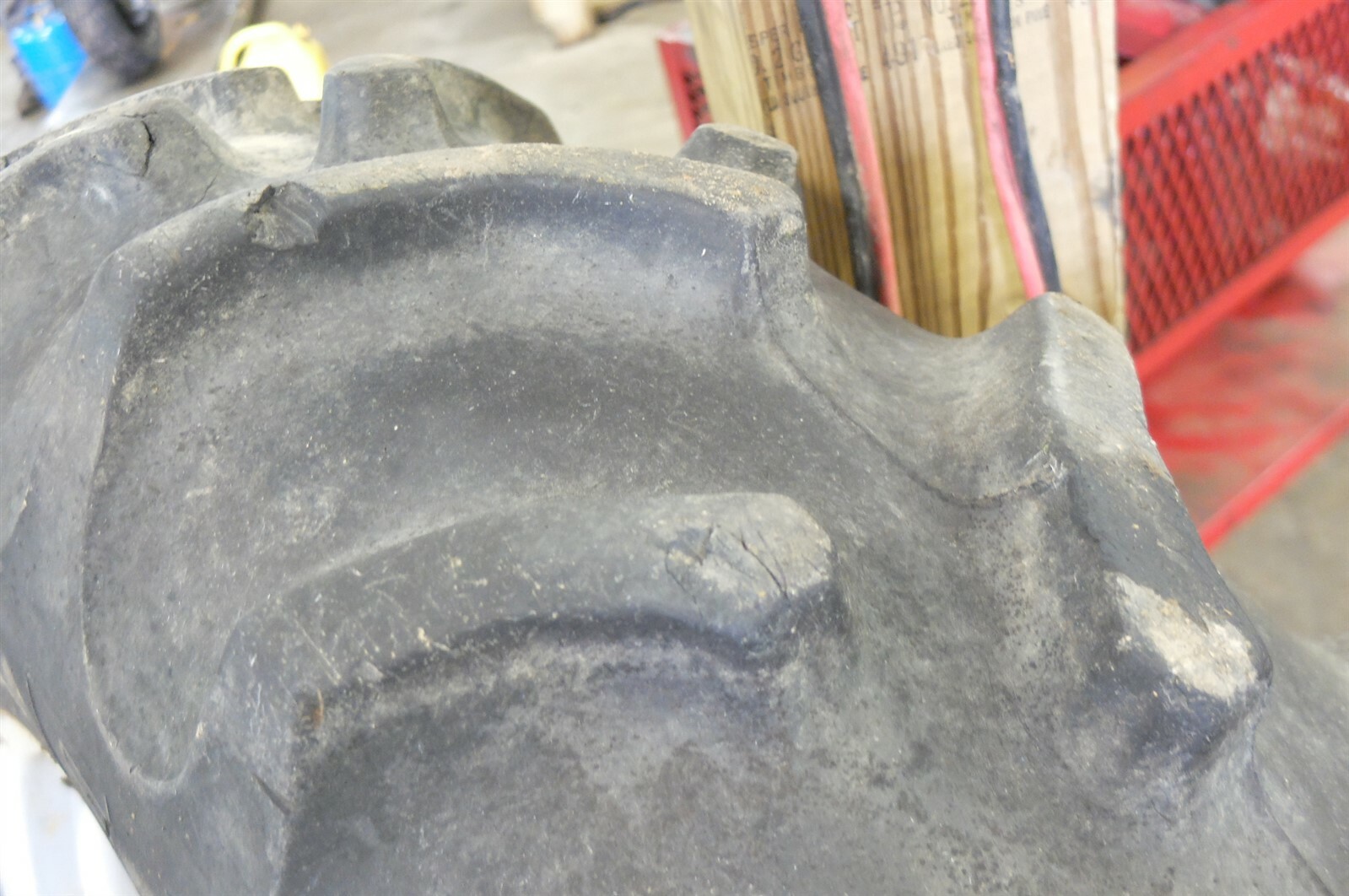 62 - 65 Early Ford 4000 Tractor 801 901 rear back wheel rim and tire | eBay