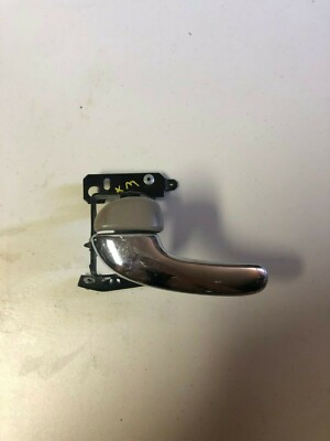 1995 Oldsmobile Aurora Left Front Inside Door Handle    #A47
