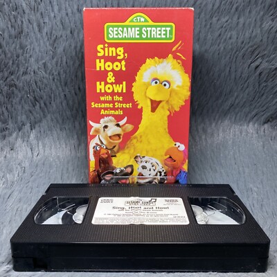Sesame Street VHS Tape 1991 Sing, Hoot & Howl with the Sesame Street Animals