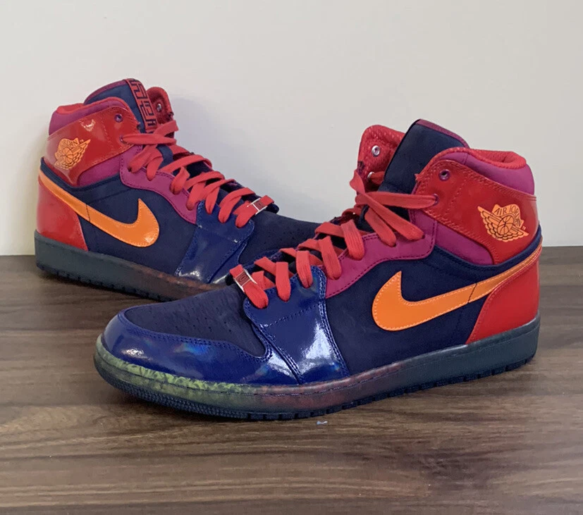 AIR JORDAN 1 RETRO  YEAR OF THE SNAKE