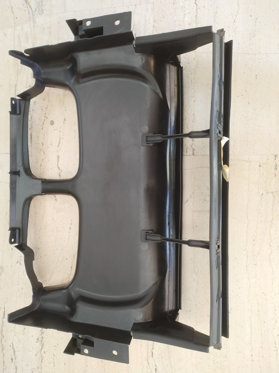 BMW E46 front air duct Diesel Sedan !!NEW!! !!GENUINE BMW E46 front air duct Diesel Sedan !!NEW!! !!GENUINE