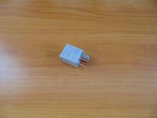 Brand New Relay Genuine Mercedes - A0025422819