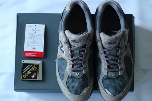 Men 9.0US New Balance 2002R Gore-Tex
