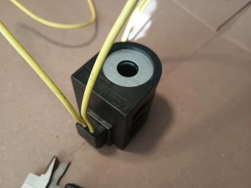 1PCS NEW FIT FOR Electromagnetic valve coil PARKER DELTA POWER DDL12 12VDC