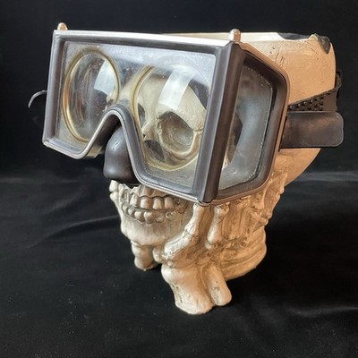 Vintage US Divers Aqua Lung Wrap Around Scuba Mask Goggles Black Tempered Glass