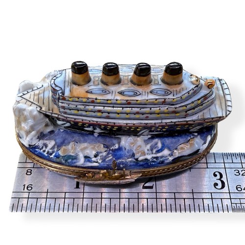 Limoges Titanic Ship Hitting Iceberg Trinket Box France - Picture 12 of 12