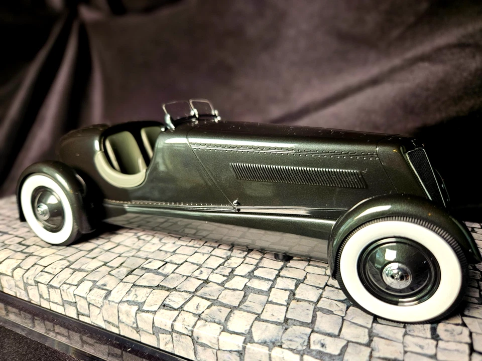 MINICHAMPS 1934 Modelo 40 Edsel Ford Special Speedster escala 1:18 Inv. #4779 Foto 2 de 4