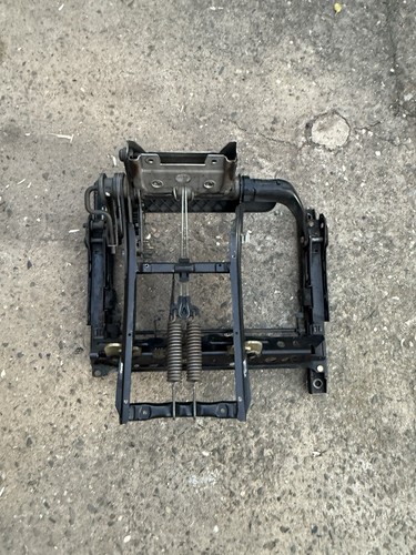 BMW E36 Coupe Cabrio Limo Touring Sitzschiene Sitzmechanik Gesäß Fahrerseite