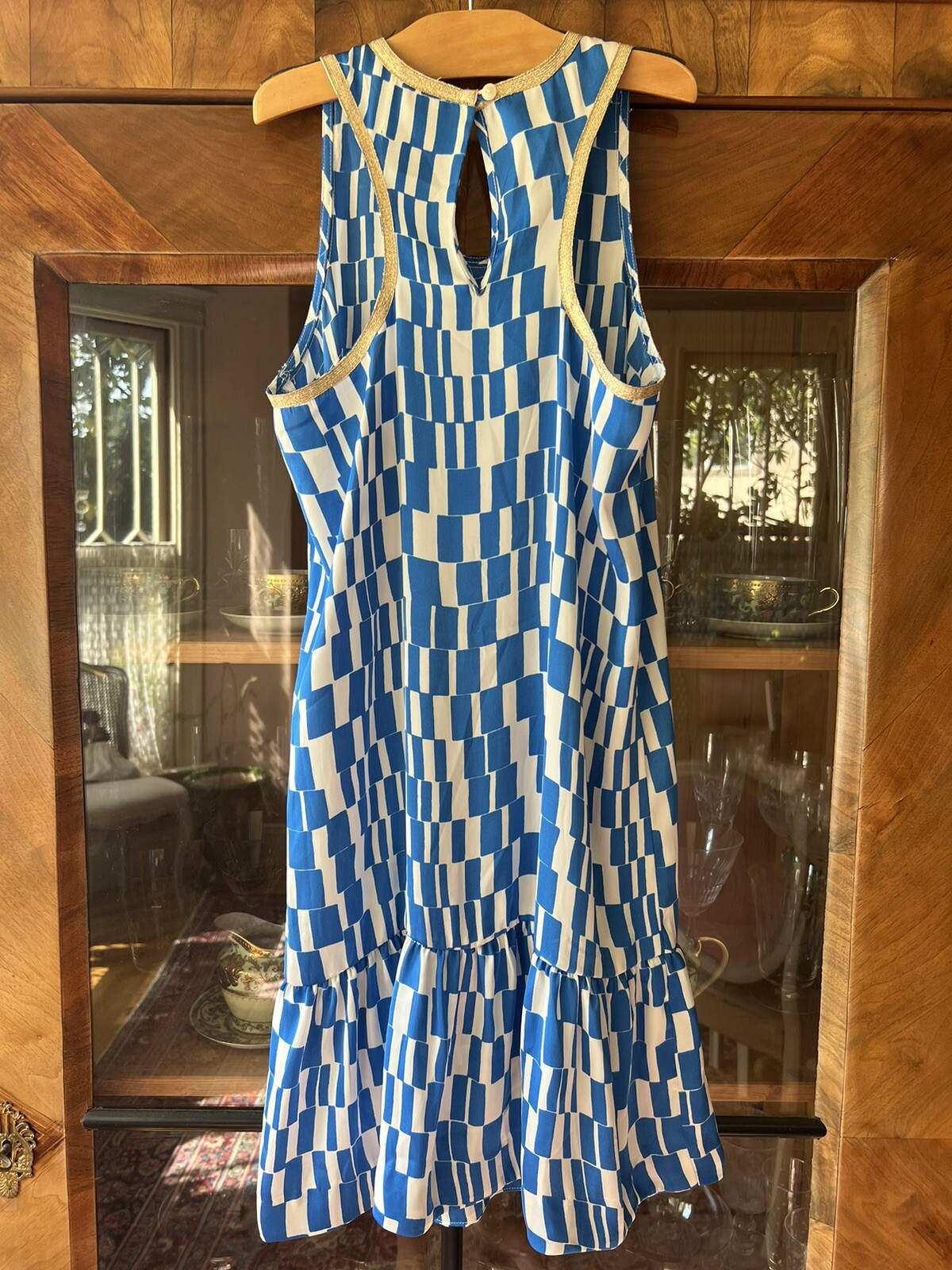 Picture 4 of 8